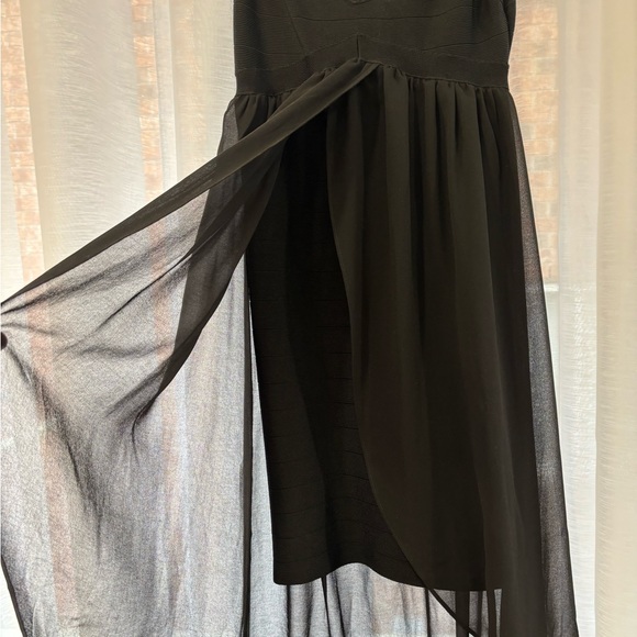Black Hi Lo Flowy Backless Dress - Picture 4 of 6
